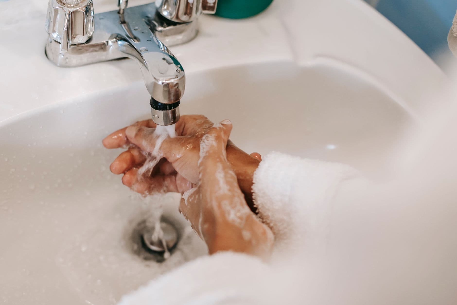How to keep your workplace cleaner and safer